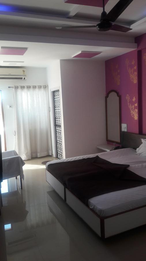 Hotel Sahara Palace Bhuj Exterior foto