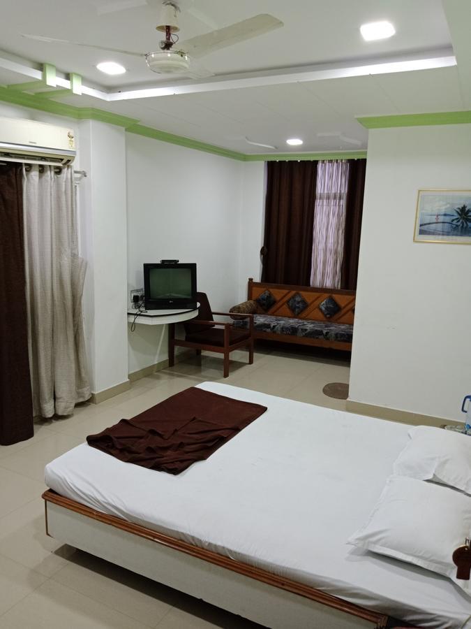 Hotel Sahara Palace Bhuj Exterior foto